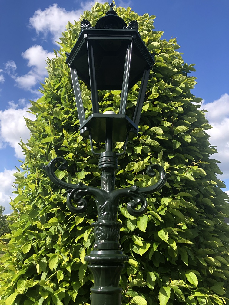Buitenlamp, lantaarn Amsterdam met keramische fitting en glas, gegoten aluminium groen, 320 cm.