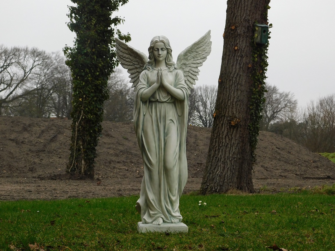 Grote biddende Engel - hand beschilderd - polystone