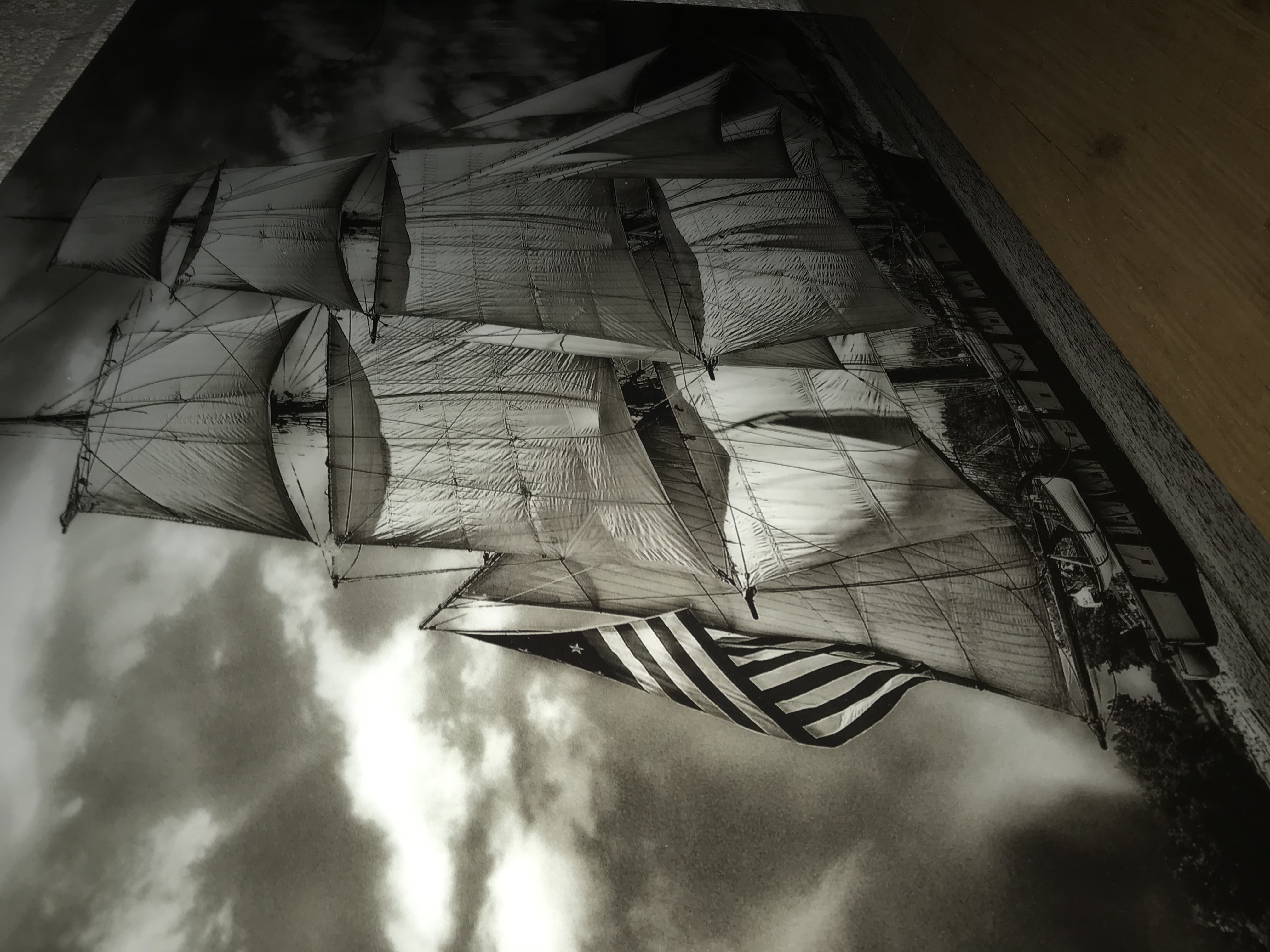 Kunst auf Glas mit einem schönen Segelschiff