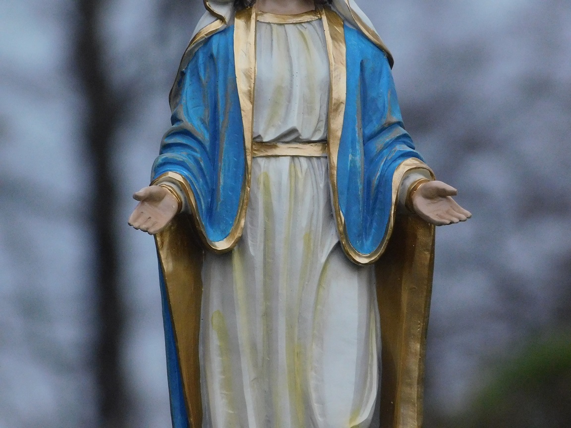 Beeld Heilige Maria - polystone - in kleur