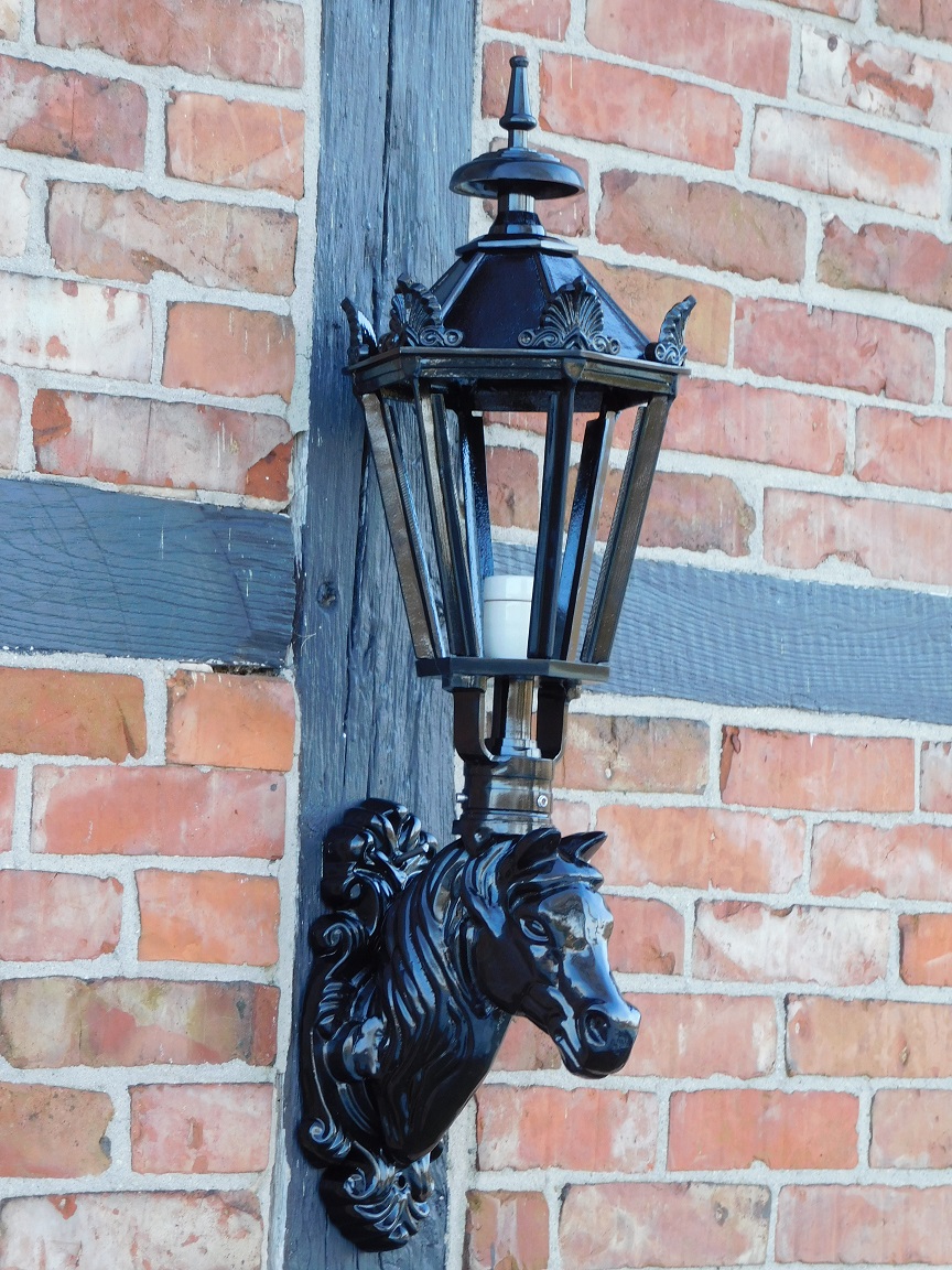 Nostalgische buitenlamp / wandlamp, paardenhoofd, zwart