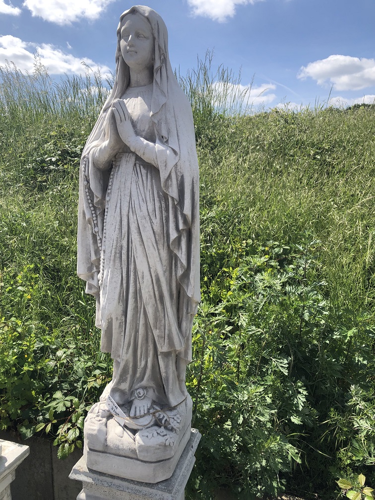 Moeder Maria / Mother Mary, lourdes groot vol stenen beeld, PRACHTIG.