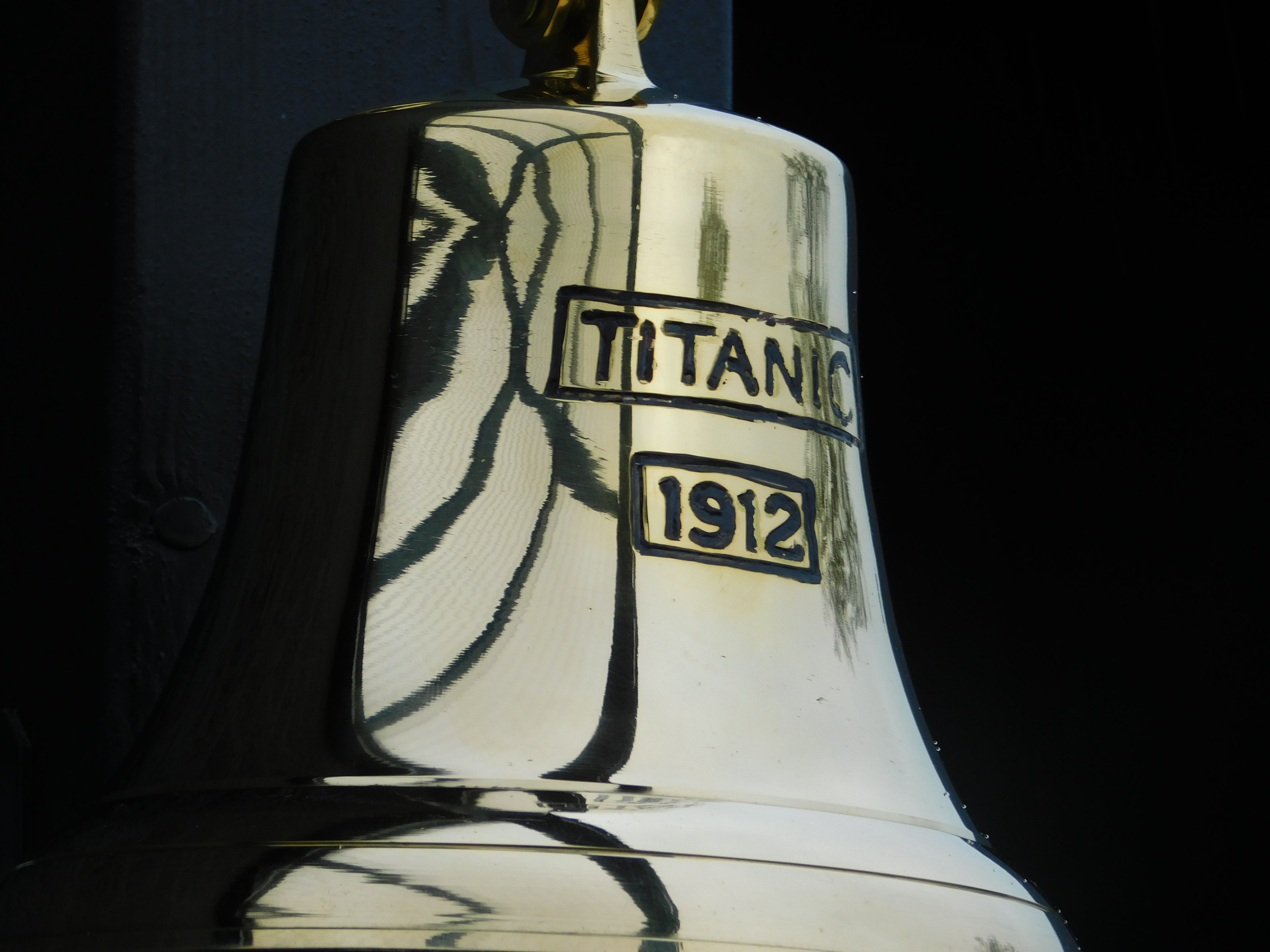 Glocke 'Titanic 1912' mit Seil, Messing
