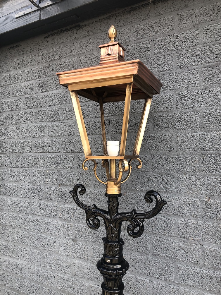 Op maat ondergeschikt Serie van Buitenlamp, lantaarn met keramische fitting en glas, gegoten aluminium... - decohomeliving.com Op maat ondergeschikt Serie van Buitenlamp, lantaarn met keramische fitting en glas, gegoten aluminium... - decohomeliving.com