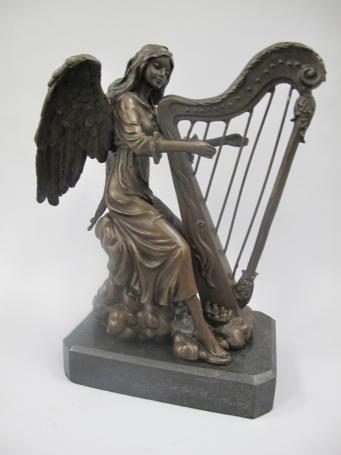 Elfe aus Bronze, Harfe