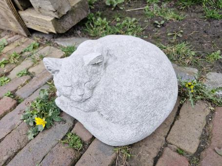 poes , kat , tuinbeeld ,beton