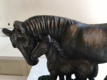 Schoenpoets borstel met paard, gietijzer