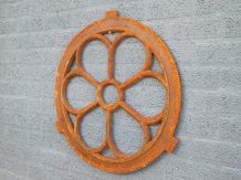 Gietijzeren stalraam rond groot 70 cm