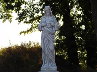 Statue des Heiligen Herzens Jesu auf Sockel – 127 cm – Klassisches Steinset