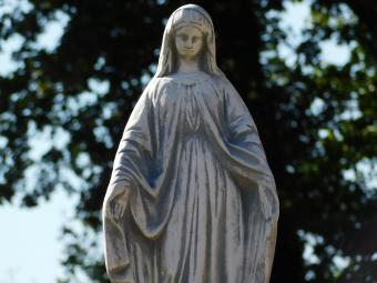 Steinstatue der Maria – 62 cm – Klassische Gartenstatue