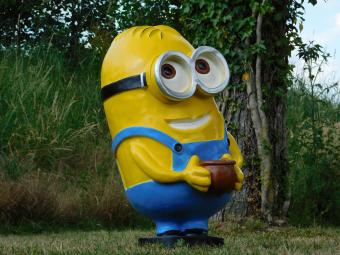 Skulptur Minion XL – 77 x 40 cm – Polystone