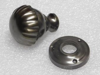 Fester Türknauf mit Rosette – dunkel patiniertes Messing