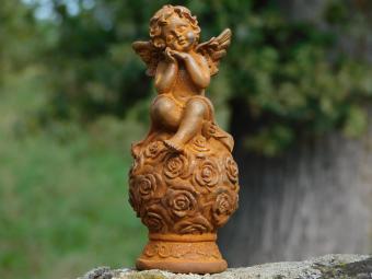 Engel auf einer Rosenkugel – Gusseisen – ca. 15,5 cm hoch