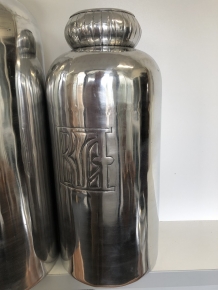 Vase Aluminium, Silber-Look, mit Beschriftung, sehr schön