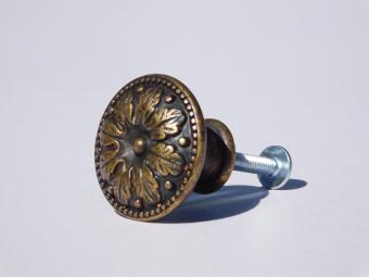 Knop Eikenblad - 31 mm - Messing Antiek