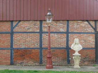 Sierlijke Lantaarnpaal Gietijzer met Kap van Koper en Messing - 340 cm