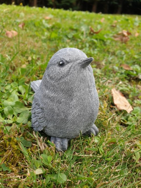 schattige kleine mus , beton beeld