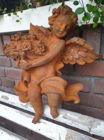 Engel aus Gusseisen, Gusseisen