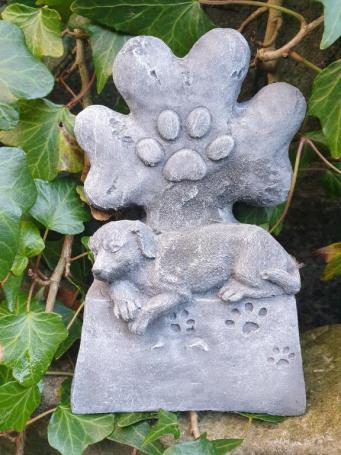 grafsteen voor hond