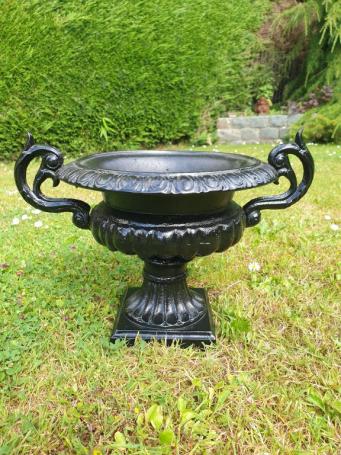 Blumenvase, Gartenvase, ländlich