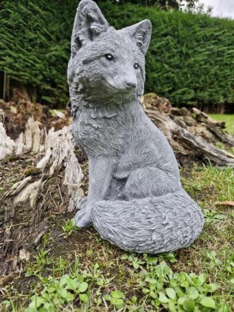 Fuchs-Gartenstatue, Beton