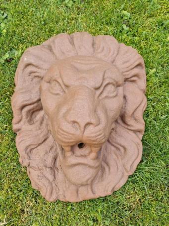 Fontein , waterspuwer , leeuw