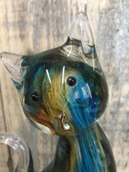 Murano glazen beeld van een zittende kat, prachtige kleuring.