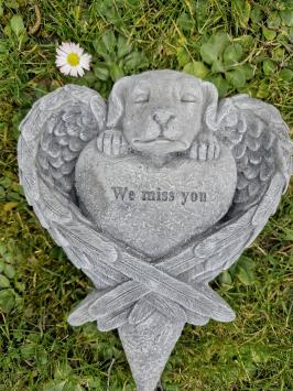 Grabsteindekoration für einen Hund