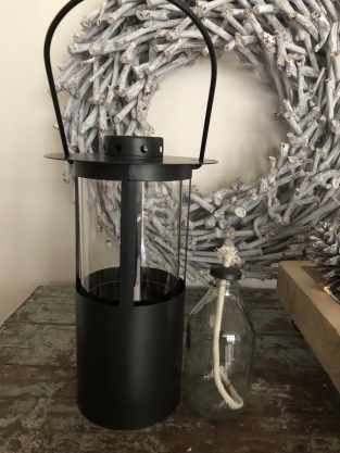 Öllampe – Schwarz – Metall und Glas – Laterne – Aufhängbar