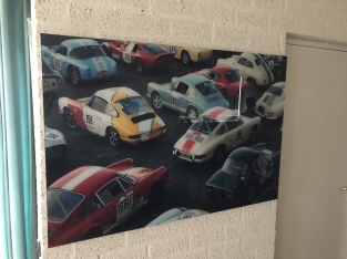 Wanddekoration Kunst auf Glas, Vollfarbe Oldtimer & Porsche, sehr schön!