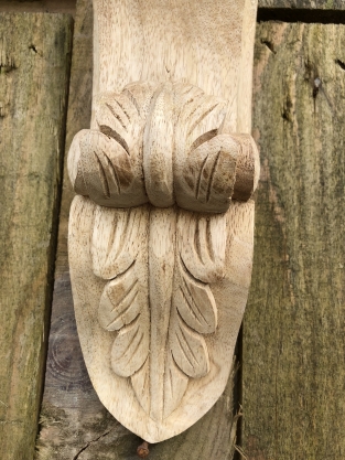 Fraaie snak, schouwconsole, groot wandconsole met de hand gesneden uit koloniaal hout, zeer fraai!