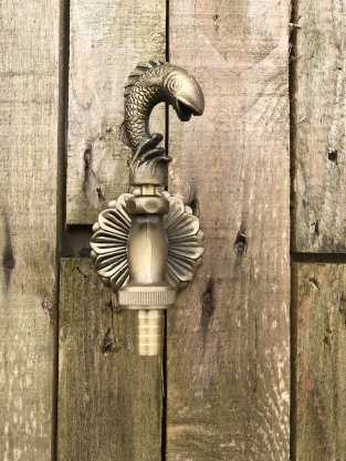 Wasserhahn mit Fisch für Gartenbrunnen, Messing