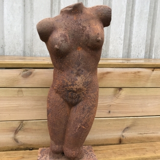 Schöner weiblicher Torso aus Gusseisen