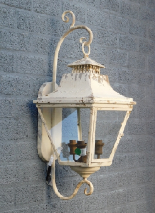 Prachtige vintage wandlamp crème - voor binnen & buiten