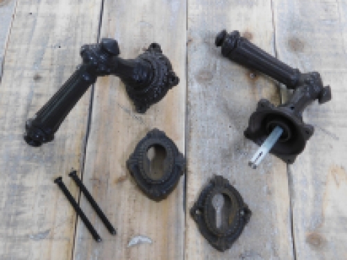 Set Deur Meubelen Antieke ijzer, bestaande uit 2 deurkrukken, deur handvat 2 rozetten, 1 set van de veiligheid covers voor de sluis, oprichters tijd