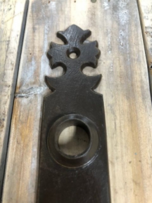 1 Langes Türschild Eisen braun 'Kruz' - für Zimmertür, 72 mm.