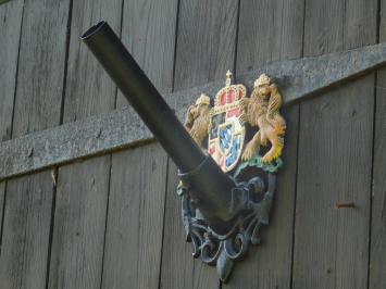 Vlaggenstokhouder met Koninklijk Logo - Gietijzer met Poedercoating