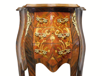 Antiker Schrank – 75 x 50 cm – französischer Stil