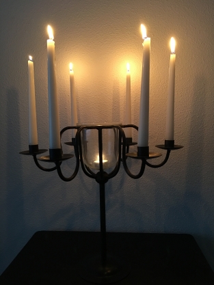 Kerzenständer Schmiedeeisen braun-schwarz, 6 Arme, mit hellem Glas schön!