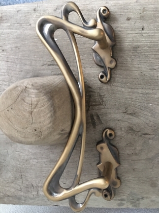 Trekhendel antieke Jugendstil handvat voor de voordeur, messing zeer indrukwekkend
