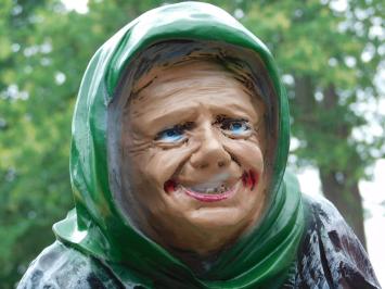 Bedelvrouw XL – 80 cm - Humoristisch Karakterbeeld van Polystone