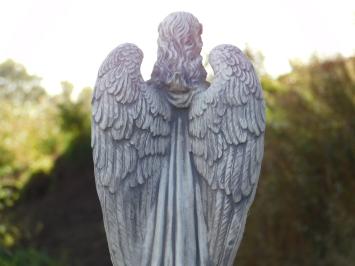 Statue „Engel mit Blumen“ – 58 cm – Gartenstatue aus Stein