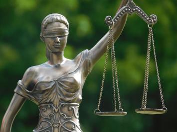 Letzte: Statue Justitia – 46 cm – Polystone in Bronze