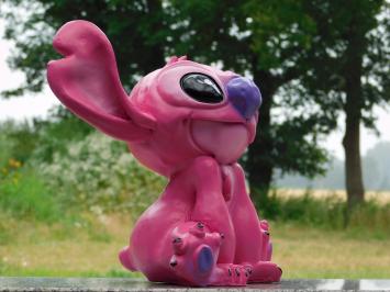 Stitch-Figur Rosa – 28 x 33 cm – Polystone