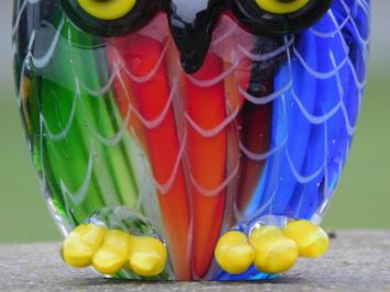 Eulenstatue aus Glas - in Farbe