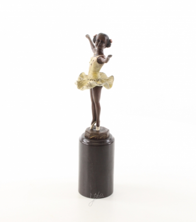 Een bronzen beeld/sculptuur van een ballerina met gekleurde kleren