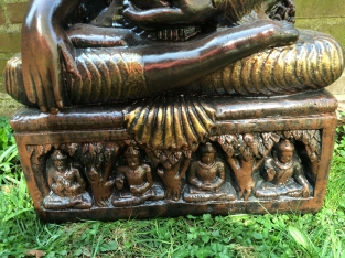 Thailändischer Buddha auf Thron - 93 cm - Stein