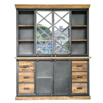 Prachtige industriële wandkast, koloniaal hout met metalen afwerking