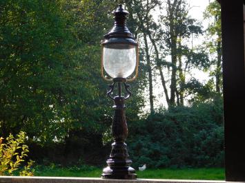 Klassische Außenleuchte – 93 cm – Schwarz – Aluminiumfuß + Schirm mit Messingakzenten