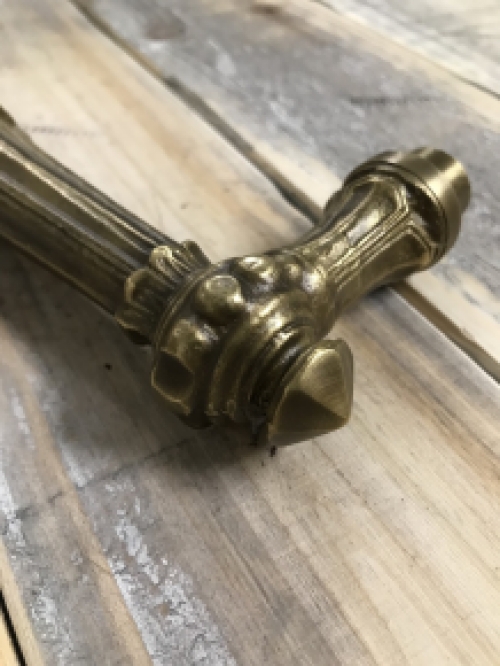1 deurklink antieke koperen ( patina ) incl doorn 8 mm